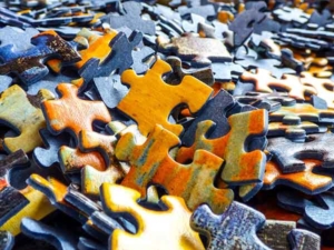 Benefits of playing puzzle games | Toddler Town Daycares 